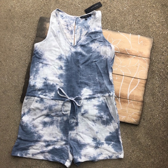 New Supply & Demand Tie Dye Printed Romper Size Small - Picture 1 of 7